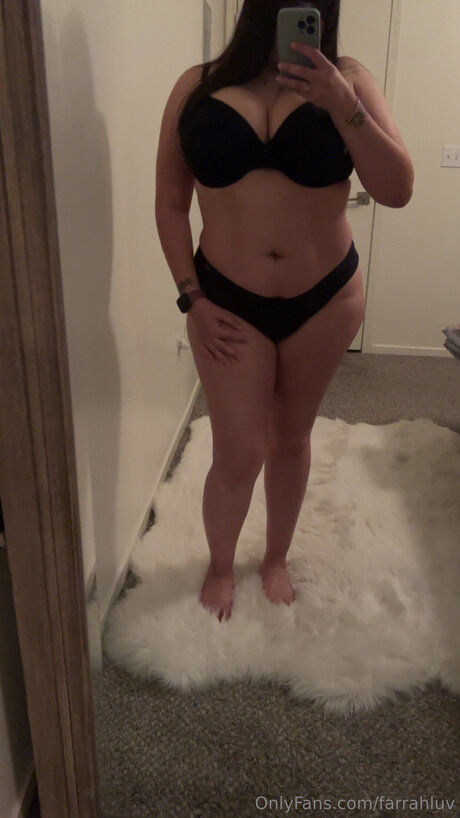 Farrahluv OnlyFans Bilder