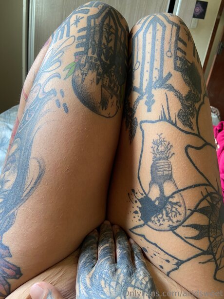 Acidsweet Brüste OnlyFans