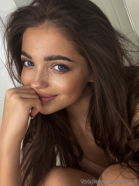 Helmi Fi OnlyFans Fotos