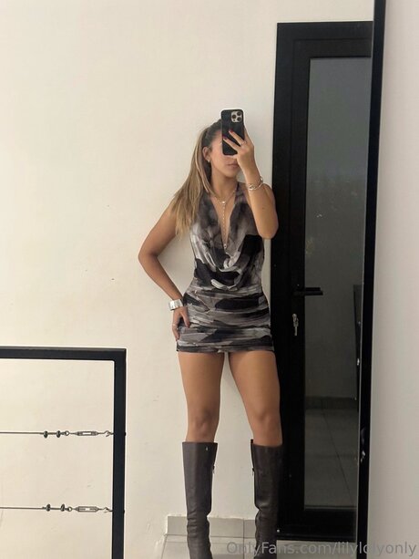 Lilylolyonly NSFW OnlyFans