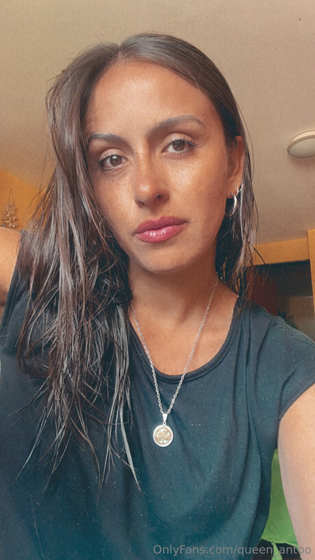 Queen Antoo Nacktbilder von OnlyFans