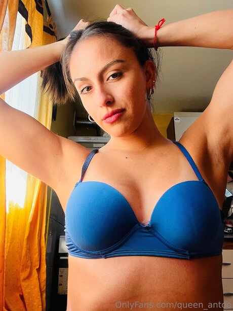 Queen Antoo NSFW OnlyFans