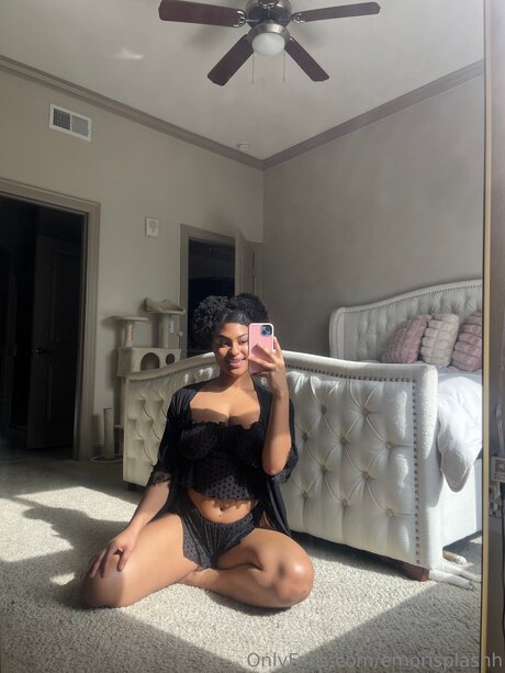 Emorisplashh OnlyFans Pornografie