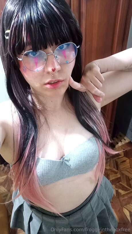 Froggyintheboxfree OnlyFans Leak