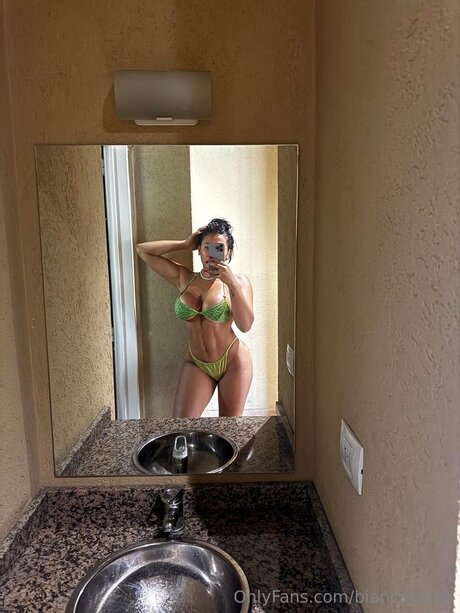 Biancalova9 NurlyFans-Pornos