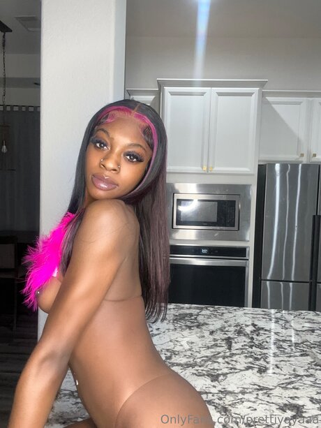 Prettiyayaaa OnlyFans Leak