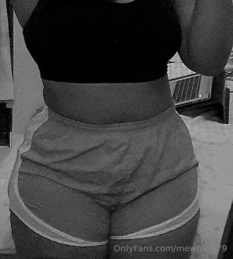 Mewmew79 OnlyFans explizite Inhalte