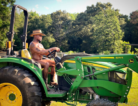 Unforgettable Trophy Oben ohne OnlyFans