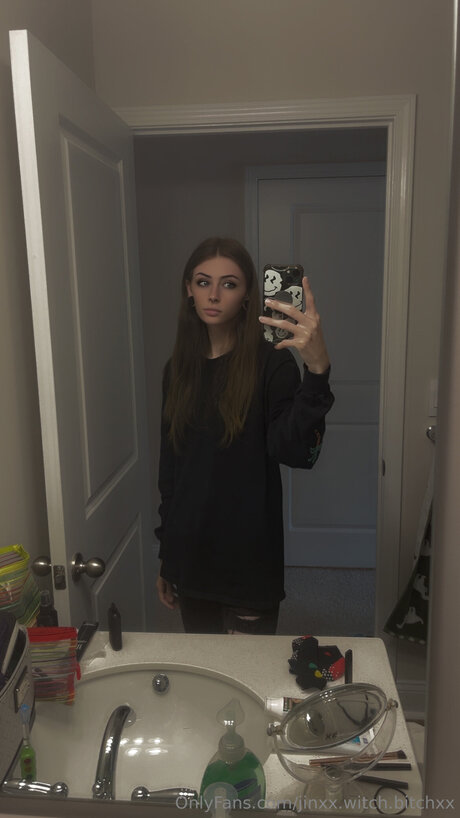 Jinxx Witch Bitchxx Nacktbilder auf OnlyFans