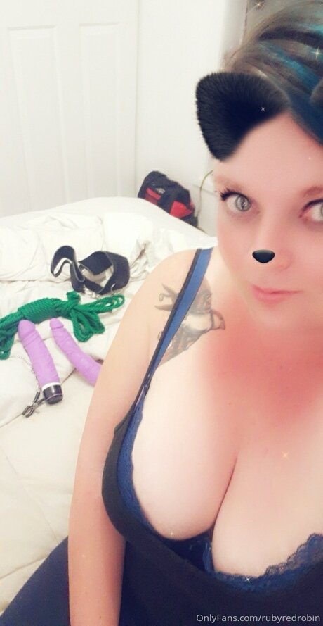 Rubyredrobin OnlyFans Leaj