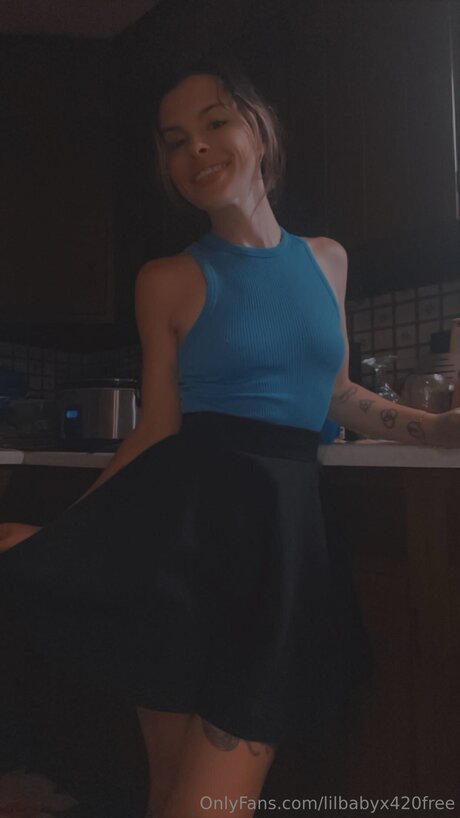 Lilbabyx420free OnlyFans Nacktbilder