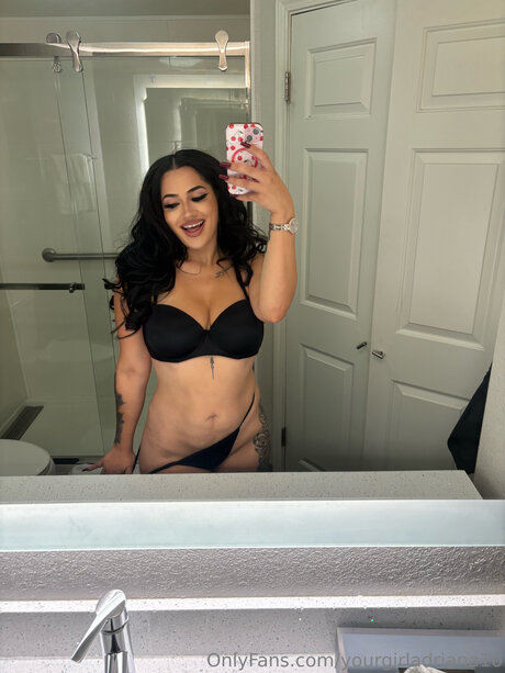 Yourgirladriana10 OnlyFans