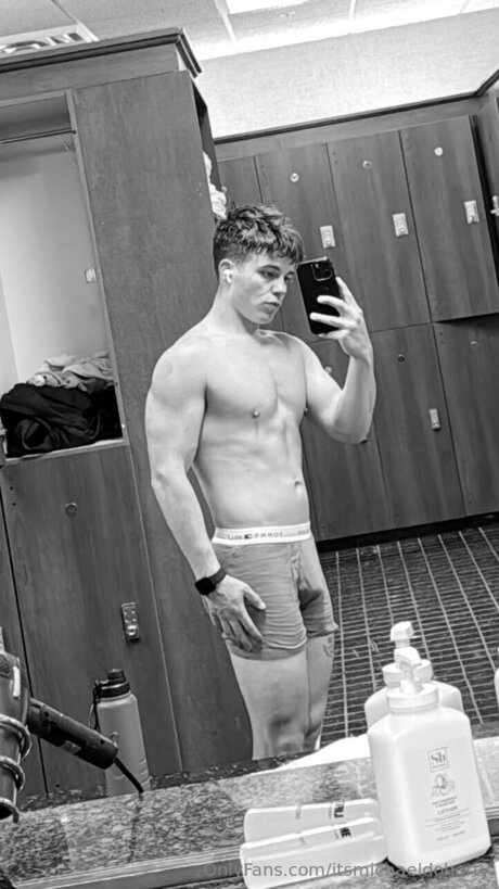 Itsmichaeldoherty OnlyFans Striptease