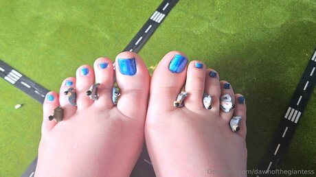 Dawnofthegiantess OnlyFans öffentliche Fotos OnlyFans