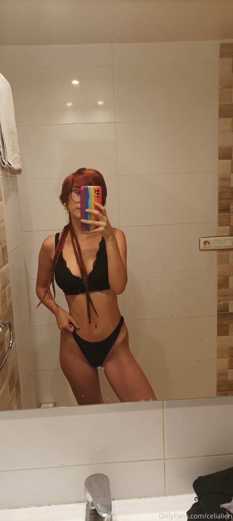 Perverted Aliens Nackt OnlyFans