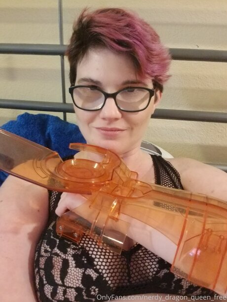 Nerdy Dragon Queen Free Porn OnlyFans Leak