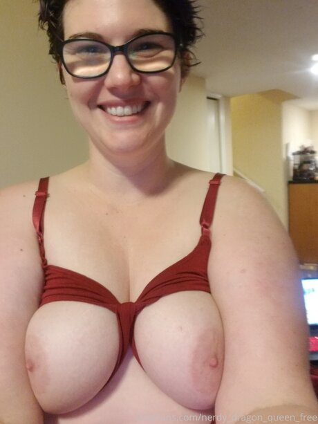 Nerdy Dragon Queen Free OnlyFans Leak Pornografie