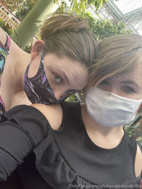 Xsluttycupcakex6669x OnlyFans-Leak