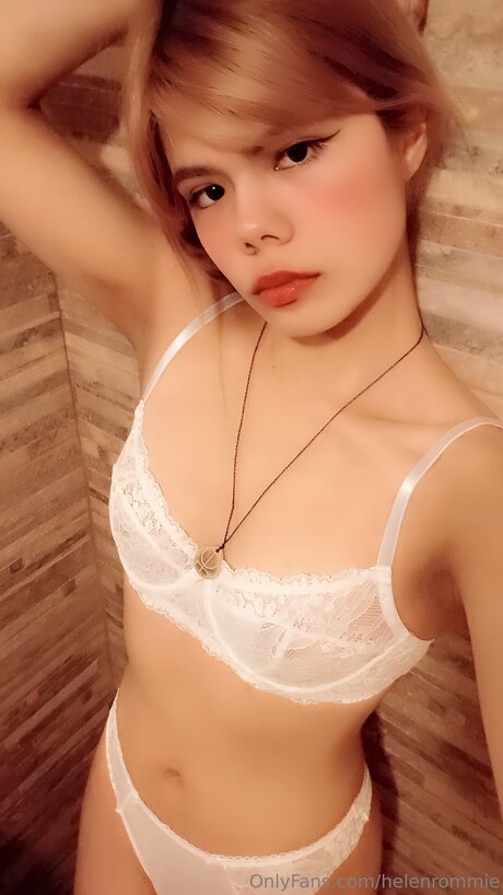 Helenrommie Nacktbilder von OnlyFans geleakt