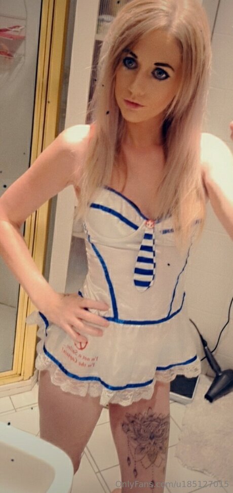 U185127015 Nacktbilder von OnlyFans geleakt