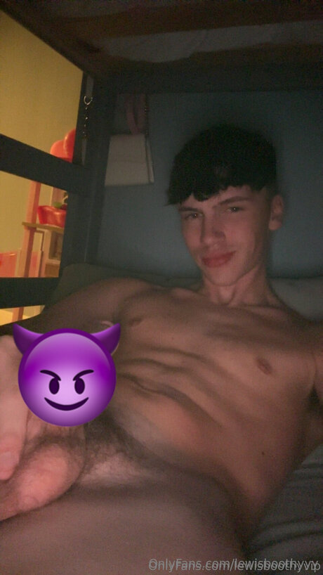Lewisboothyvip Nackt geleakt OnlyFans