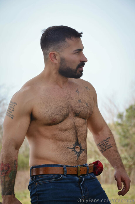 Macroba Nacktporno OnlyFans