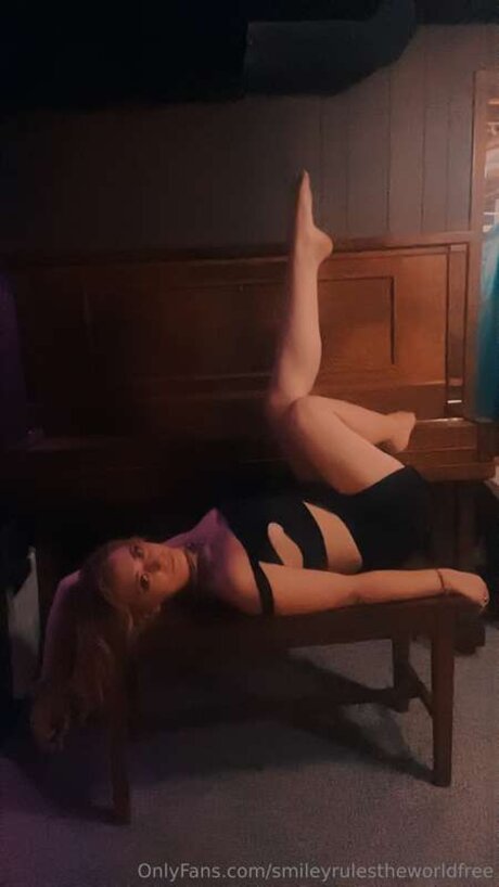 Smileyrulestheworldfree OnlyFans Bilder geleakt