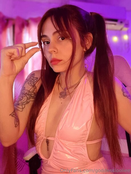 Goddesslooliee OnlyFans Strip