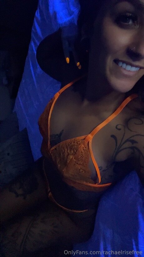 Rachaelrisefree Nacktbilder von OnlyFans