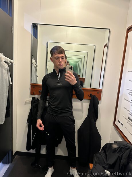 Secrettwunk Nacktbilder OnlyFans Leak