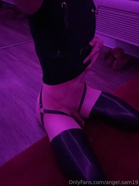 Angel Sam19 Titten OnlyFans