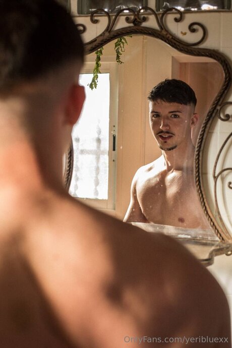 Yeribluexx OnlyFans Lesbisch