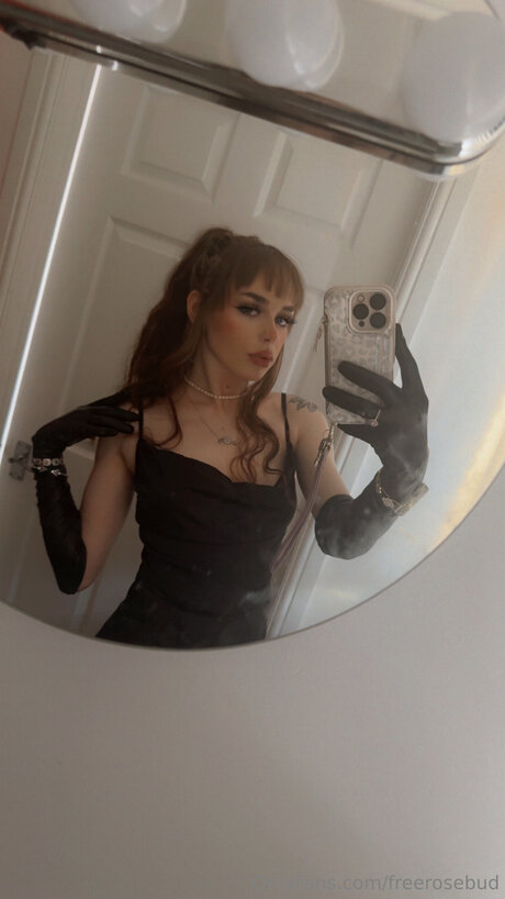 Freerosebud Leaks von OnlyFans