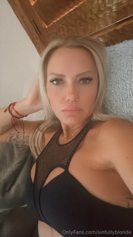 Sinfullyblonde OnlyFans Sextape