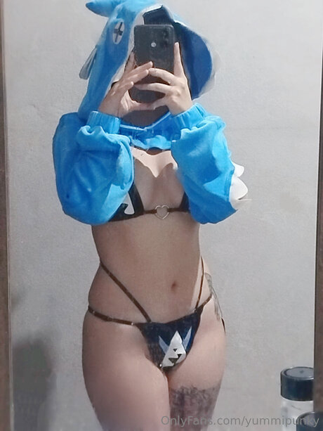 Yummipunky OnlyFans nackte Brüste