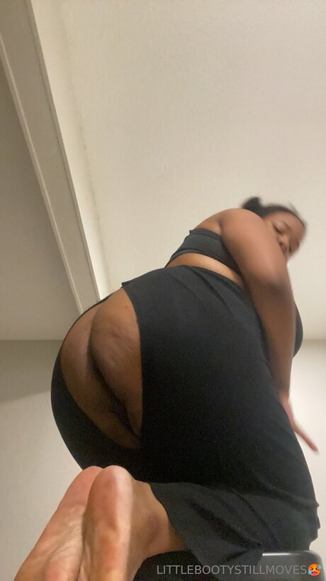 Littlebootystillmoves Nacktbilder von OnlyFans geleakt
