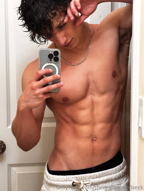 Therealbenitalian Nacktbilder von OnlyFans geleakt