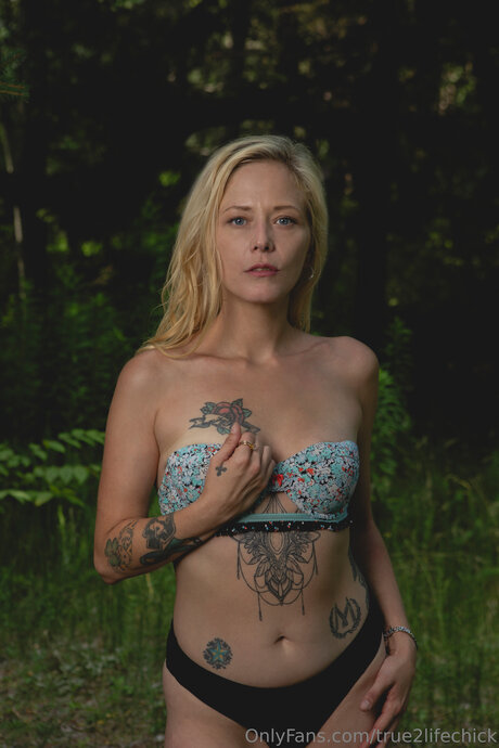 True2lifechick OnlyFans Nacktbilder geleakt