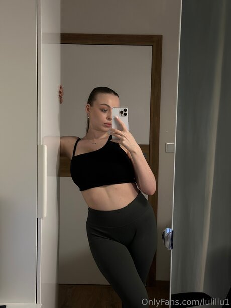 Sophiebloomsfree XXX OnlyFans