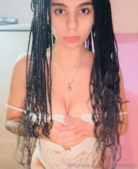 Lolamendezzz OnlyFans Sextape