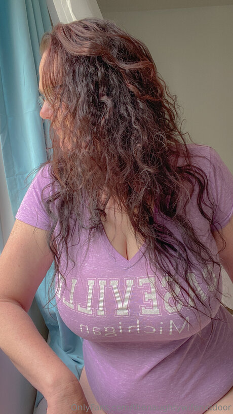 Thenaughtywifenxtdoor Titten OnlyFans