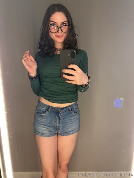 Arikaritv OnlyFans-Bilder