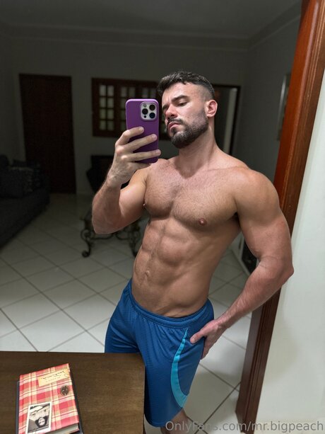 Mr Bigpeach Heiße OnlyFans Inhalte