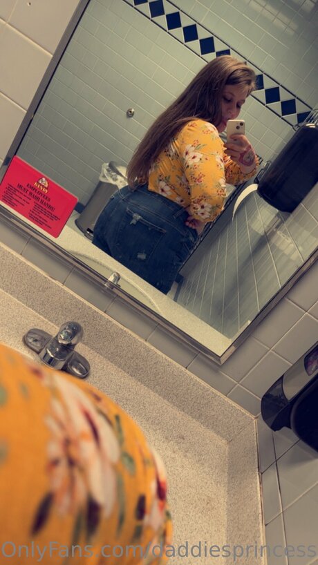 Daddiesprincess9997 OnlyFans