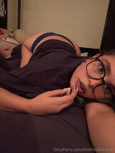 Thefreakiestval OnlyFans Nacktbilder geleakt