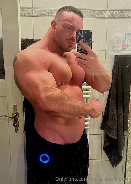 Berlindominator Nacktbilder von OnlyFans geleakt