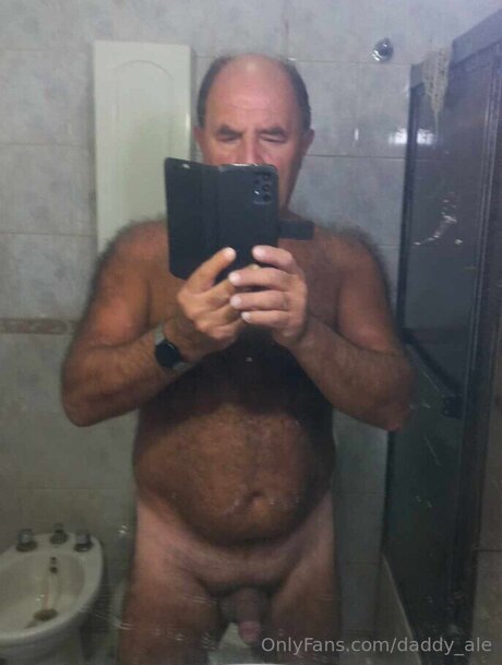 Daddy Ale Leaked OnlyFans Nacktbilder