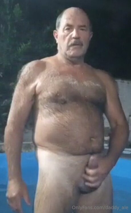 Daddy Ale Nacktbilder von OnlyFans geleakt