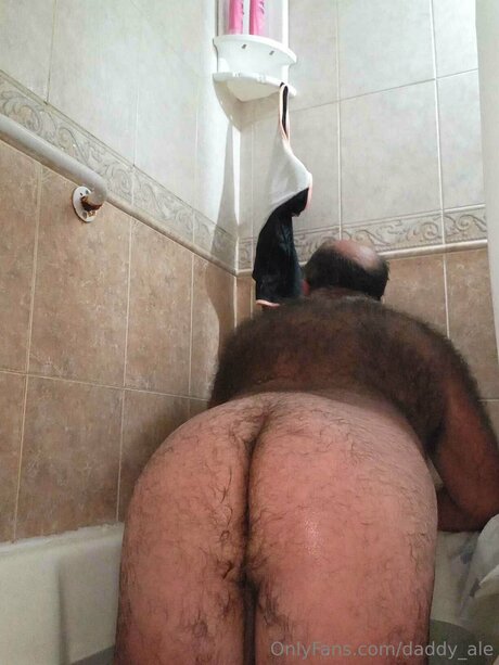 Daddy Ale Nacktbilder von OnlyFans