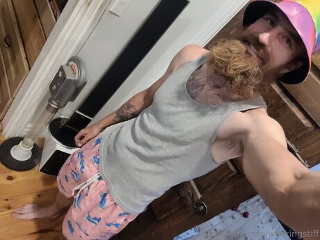 Workingstiff Nacktpornos auf OnlyFans